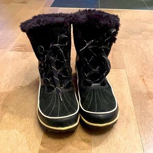 Sorel winter boots size 9